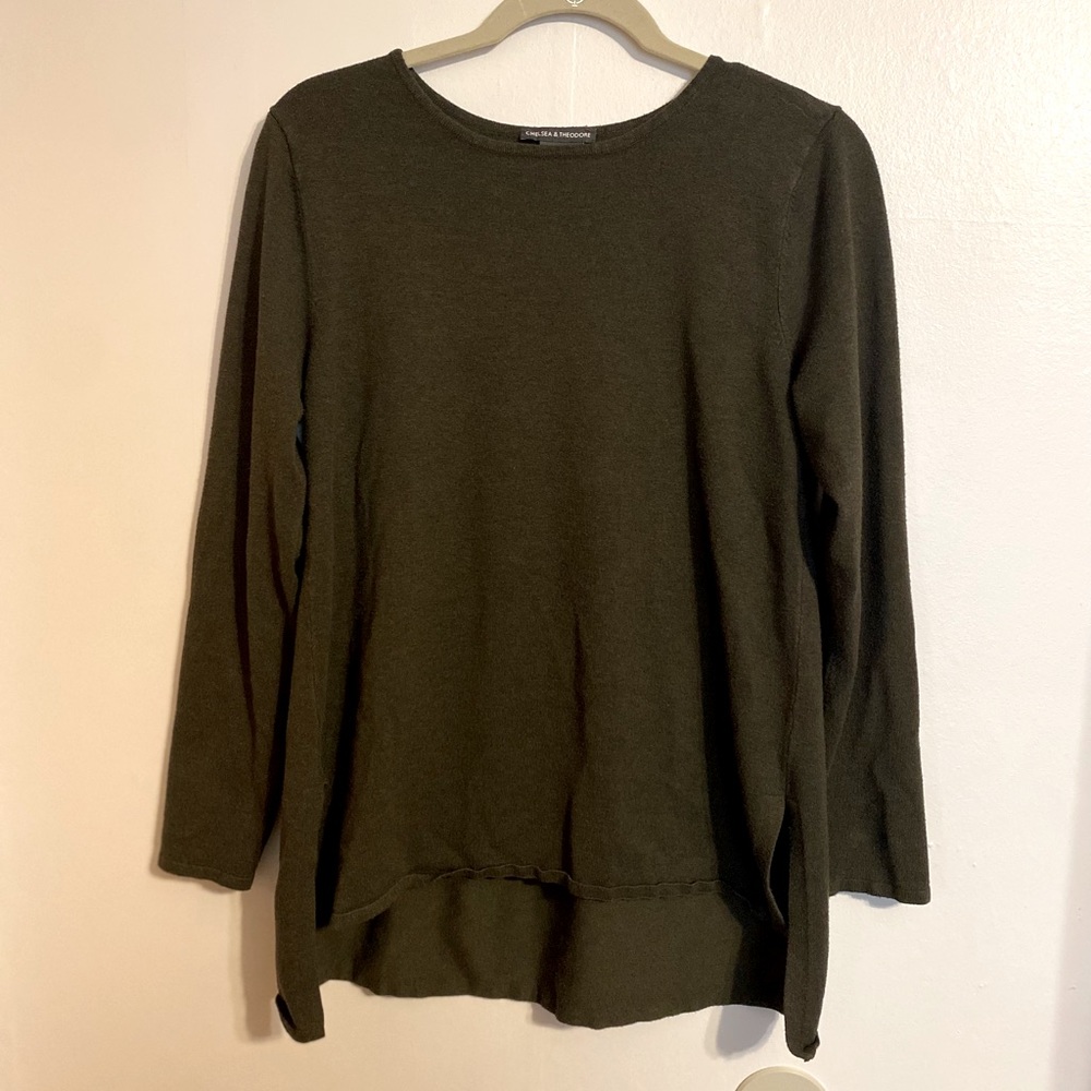 Chelsea & Theodore Long sleeve Top